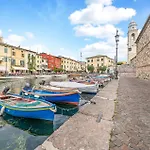 度假居 Amazing Home In Lazise 拉齐塞