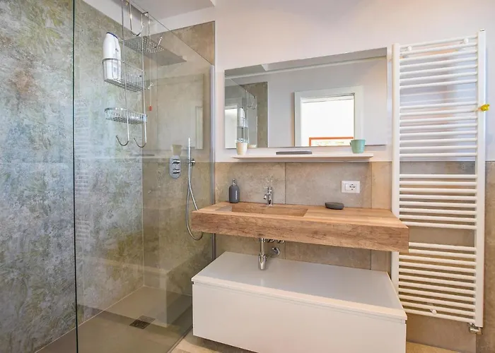 3 Bedroom Stunning In Dom wakacyjny *