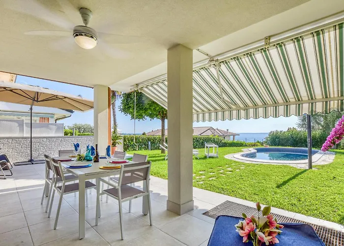 Dom wakacyjny 3 Bedroom Stunning In