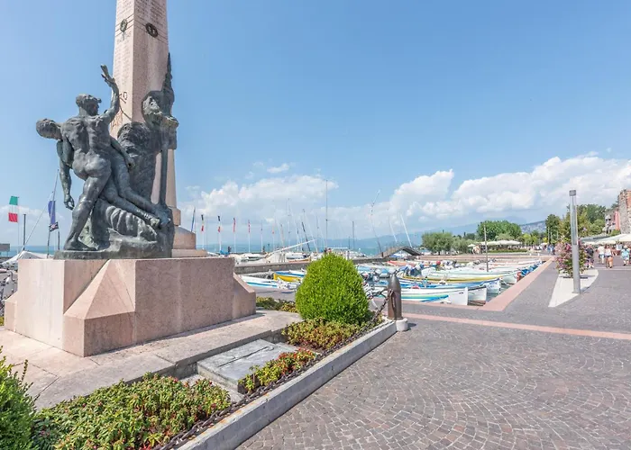 3 Bedroom Stunning In *