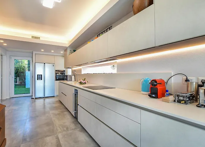 Dom wakacyjny 3 Bedroom Stunning In *